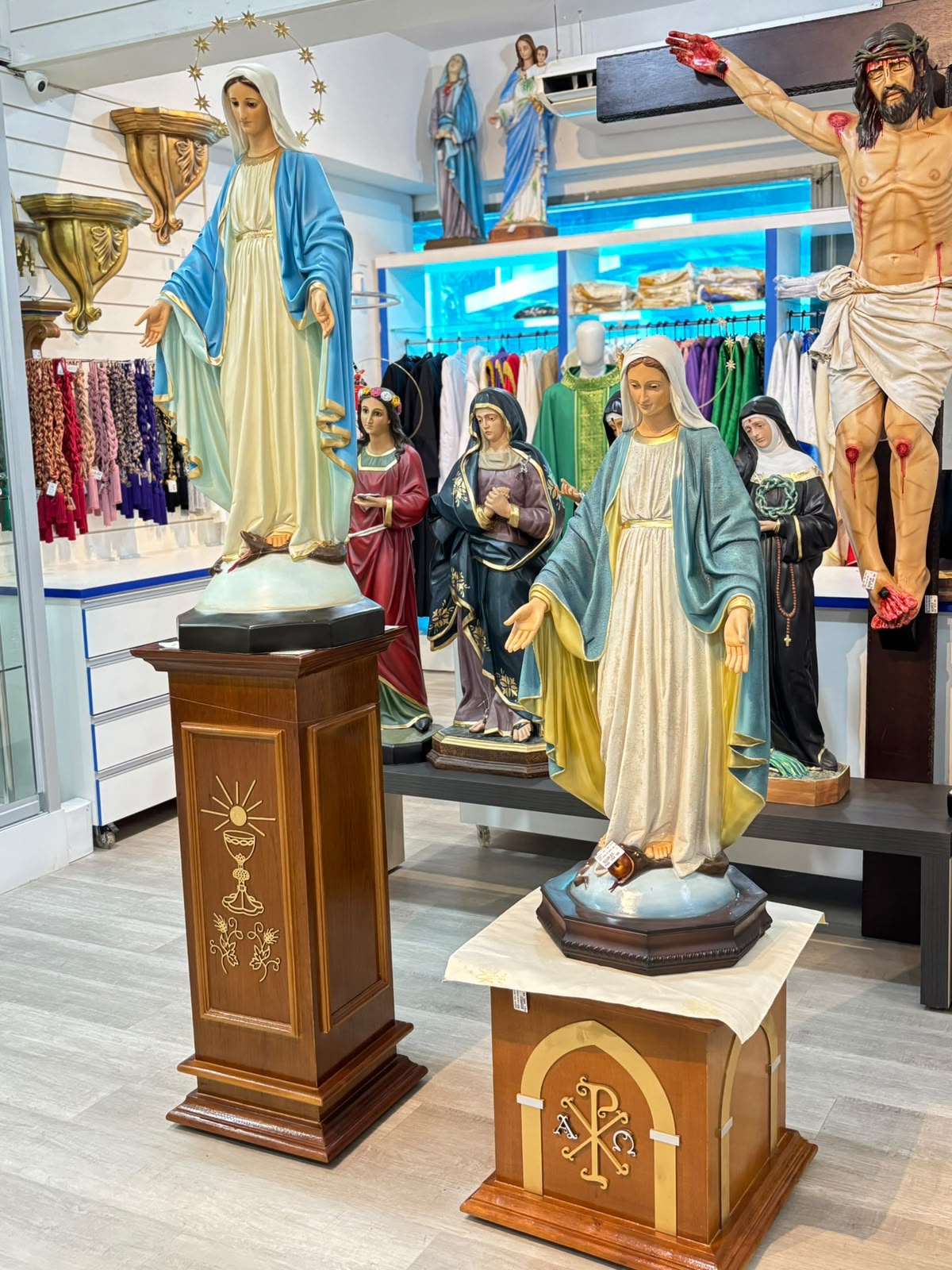 Imagens religiosas na Agnus Dei